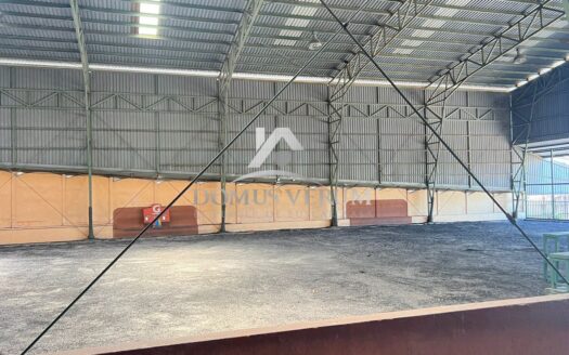 Se vende terreno industrial con bodega en San Joaquin de Flores en Heredia