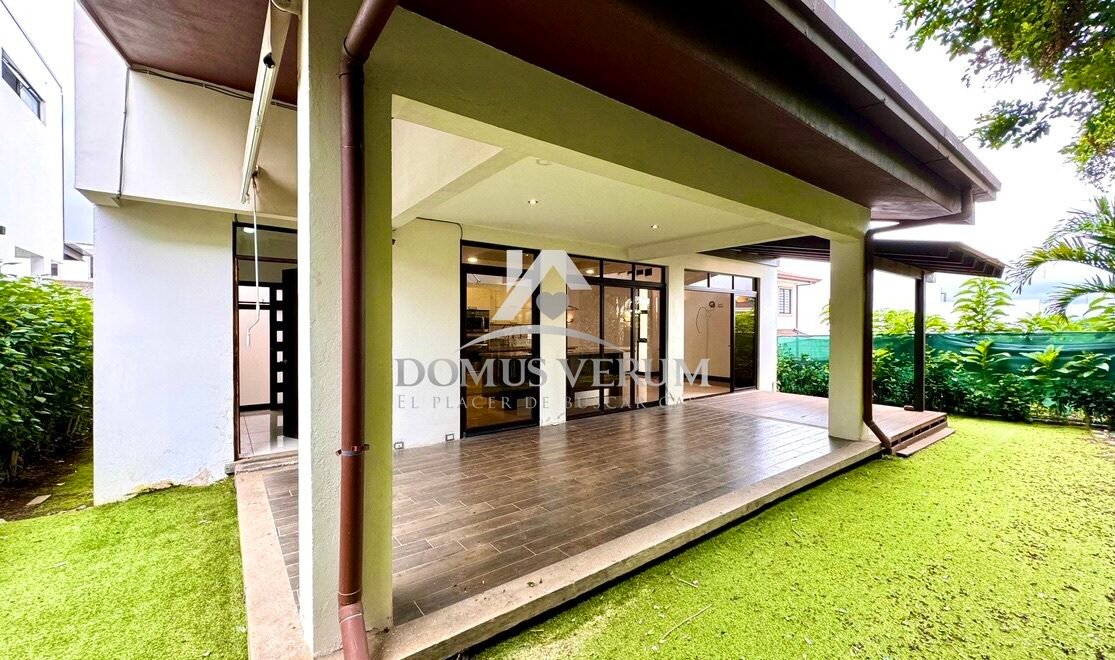 Mejor condominio Heredia