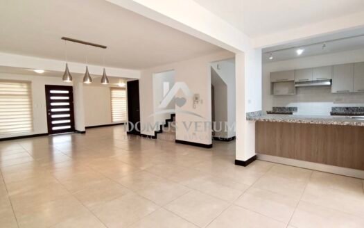 Condominio Avenir Alquiler de Casa Contemporánea en Santo Domingo