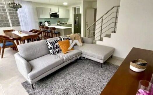 Alquiler de Casa Amueblada en Condominio La Arboleda en Ribera de Belén