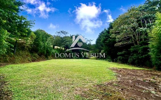 Hermosa finca en venta en Santa Barbara de Heredia – Escapa a la tranquilidad de las montañas de Costa Rica