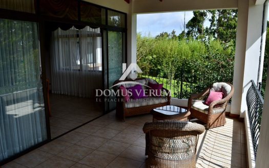 Propiedad con 2 casas en venta San Isidro de Heredia, Concepcion