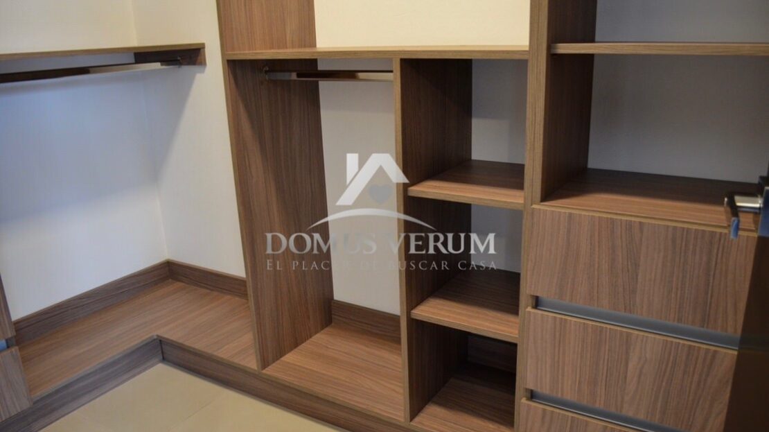 Venta de Condominio en San Antonio de Desamparados