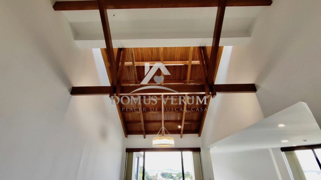 Se vende Penthouse en Rohrmoser de un solo nivel