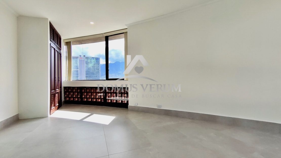Penthouse en venta en Rohrmoser con maravillosas vistas a 360 grados