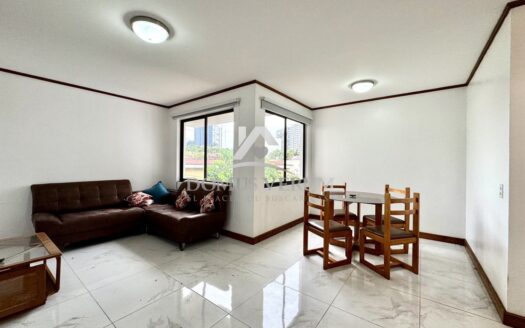 Alquiler de Apartamento de 2 Habitaciones en Rohrmoser