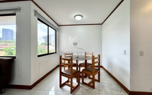 Alquiler de Apartamento de 2 Habitaciones en Rohrmoser