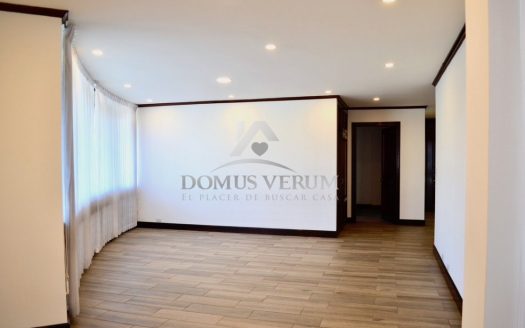 Venta de apartamento de 2 habitaciones en Rohrmoser