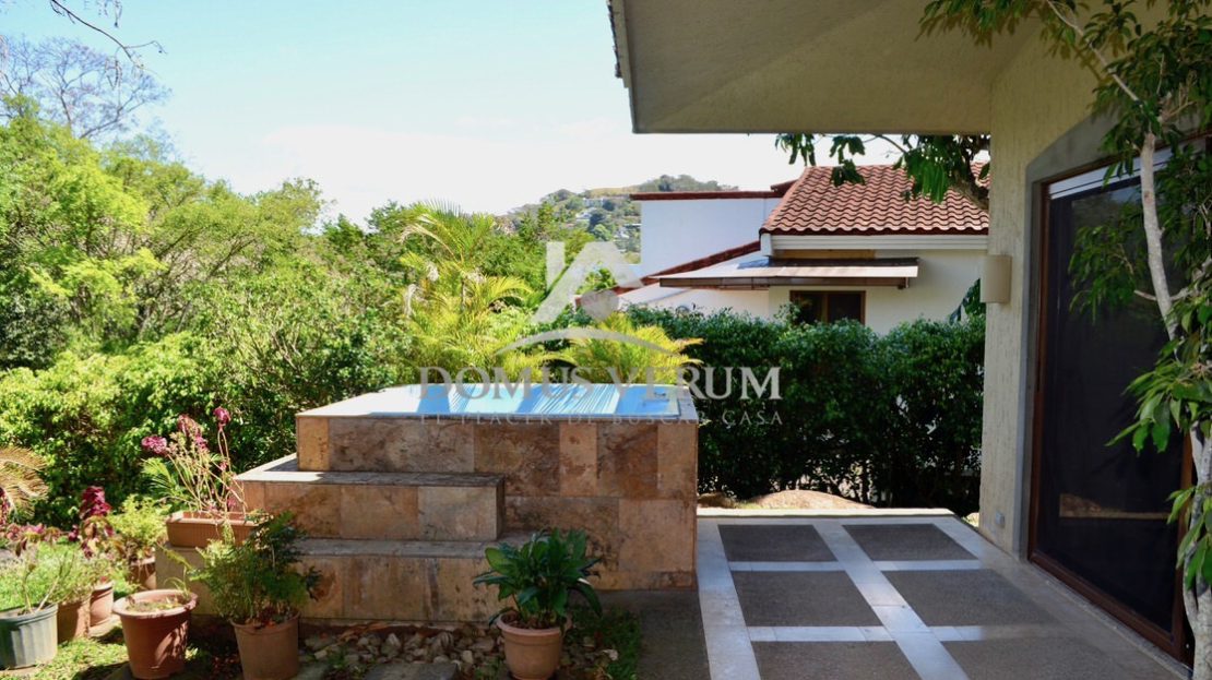 Condominio de Lujo de un nivel en Ciudad Colón