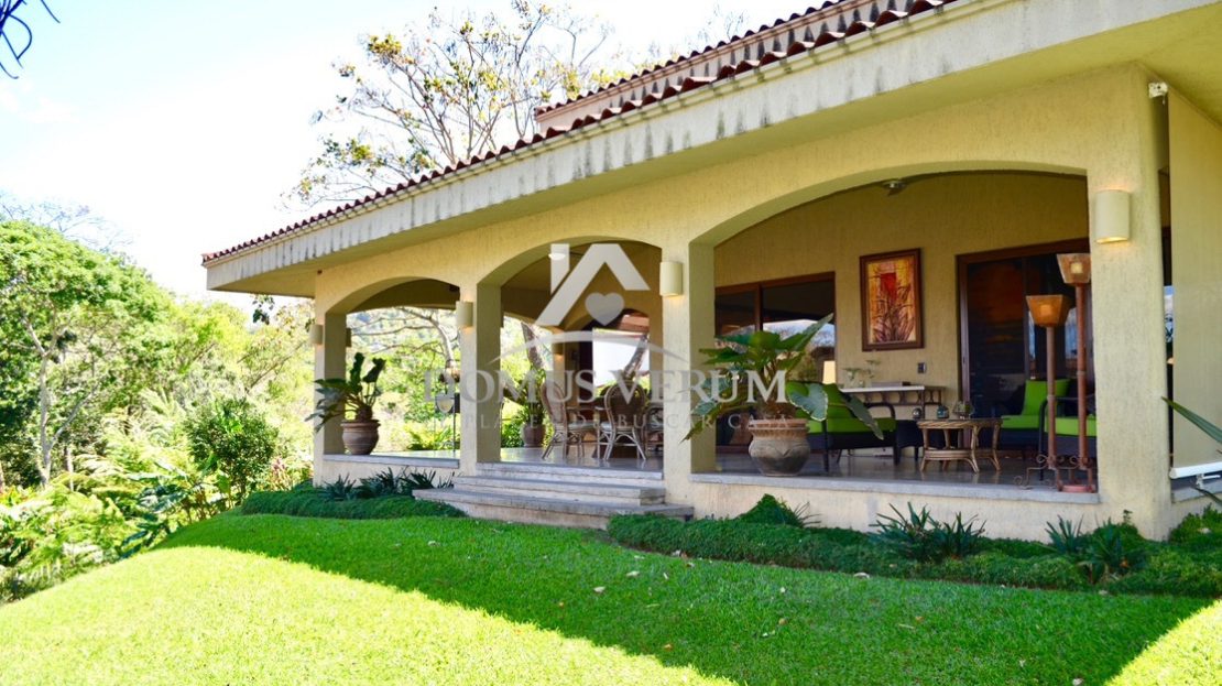 Se vende Villa de Lujo Ciudad Colón