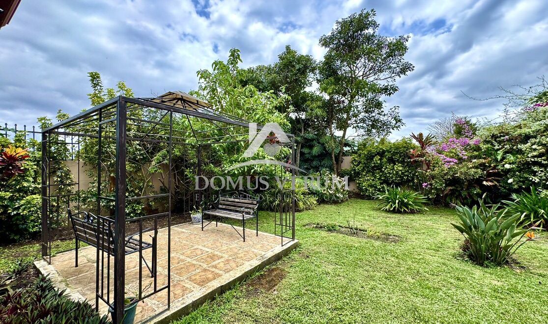 Casas en venta de una planta en Santo Domingo de Heredia