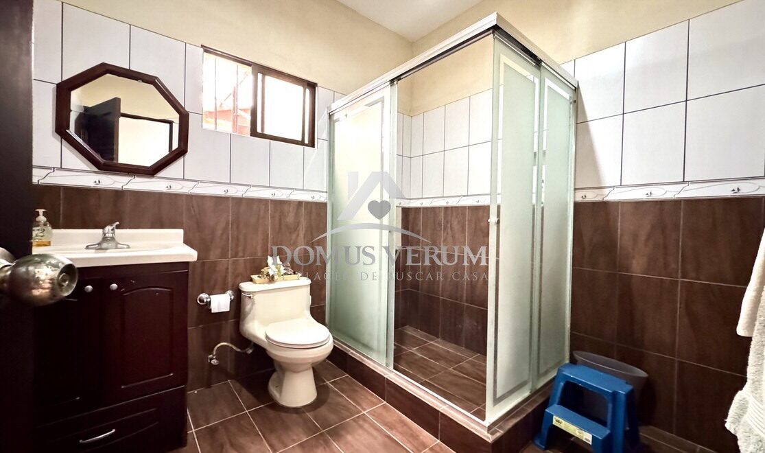 Casas en venta de un piso en Heredia