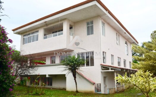 Casa en venta con uso de suelo comercial en Santo Domingo, Heredia