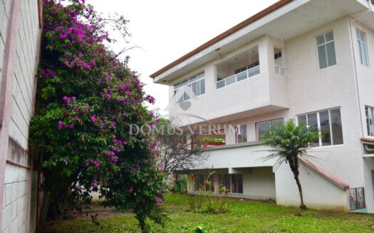 Casa en venta con uso de suelo comercial en Santo Domingo, Heredia
