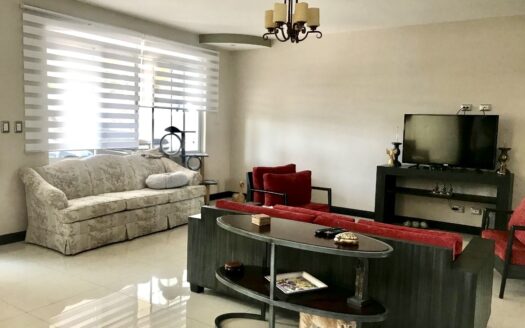 Casa en Venta en Condominio Los Cedrales Santo Domingo de Heredia