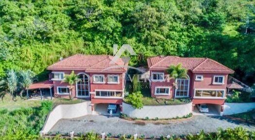 Casa de lujo en alquiler en Residencial Villa Real Santa Ana