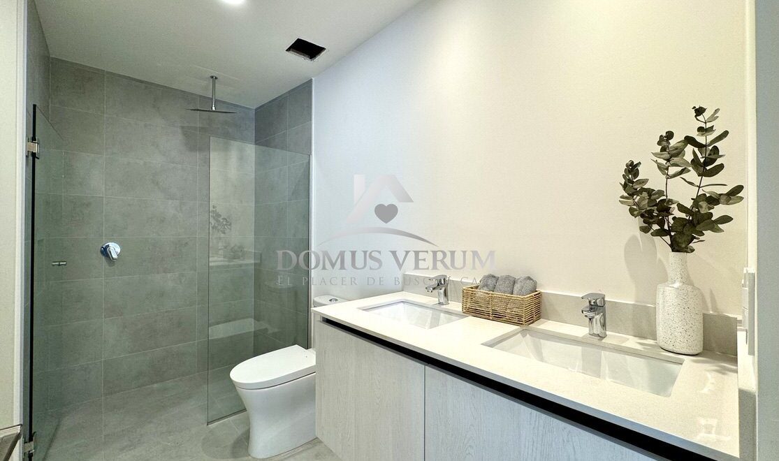 Condominio con piscina temperada coworking y terraza privada Nunciatura