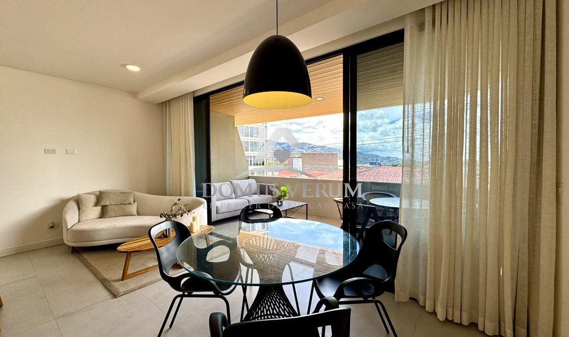 Nuevo apartamento contemporáneo con balcón – Rohrmoser
