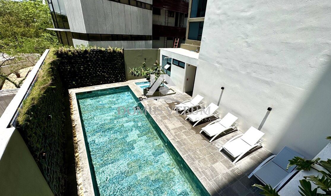 Moderno condominio de 2 habitaciones con balcón en Nunciatura