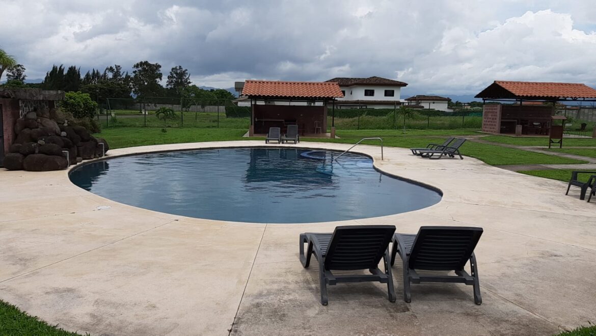 Condominio de Lujo santo Domingo de Heredia