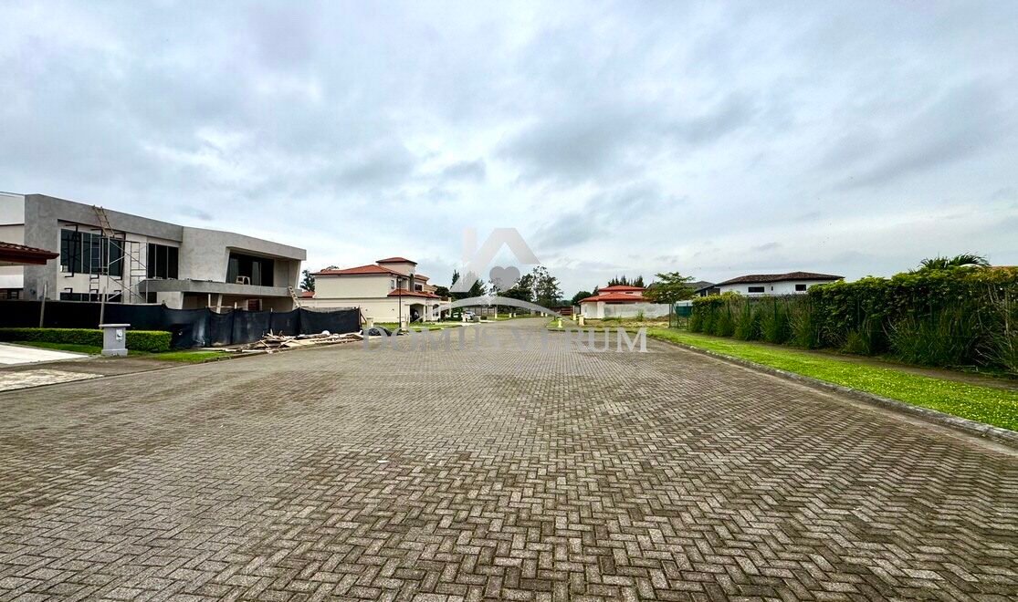 Condominio Los Hidalgos Lote en venta