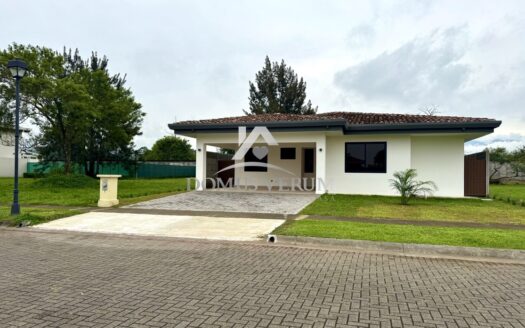 Casa en Alquiler Santo Domingo de Heredia, Residencial Durango