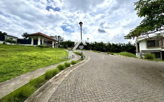 Lote en venta en Guachipelín Escazú