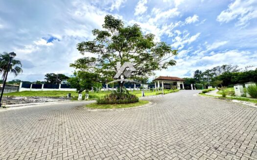 Lote en venta en condominio en Escazú