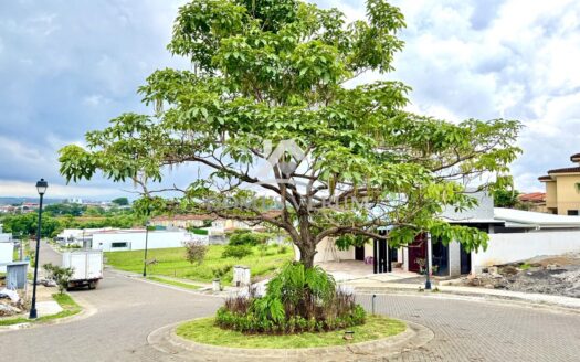 Lote residencial en venta en Guachipelín Escazú