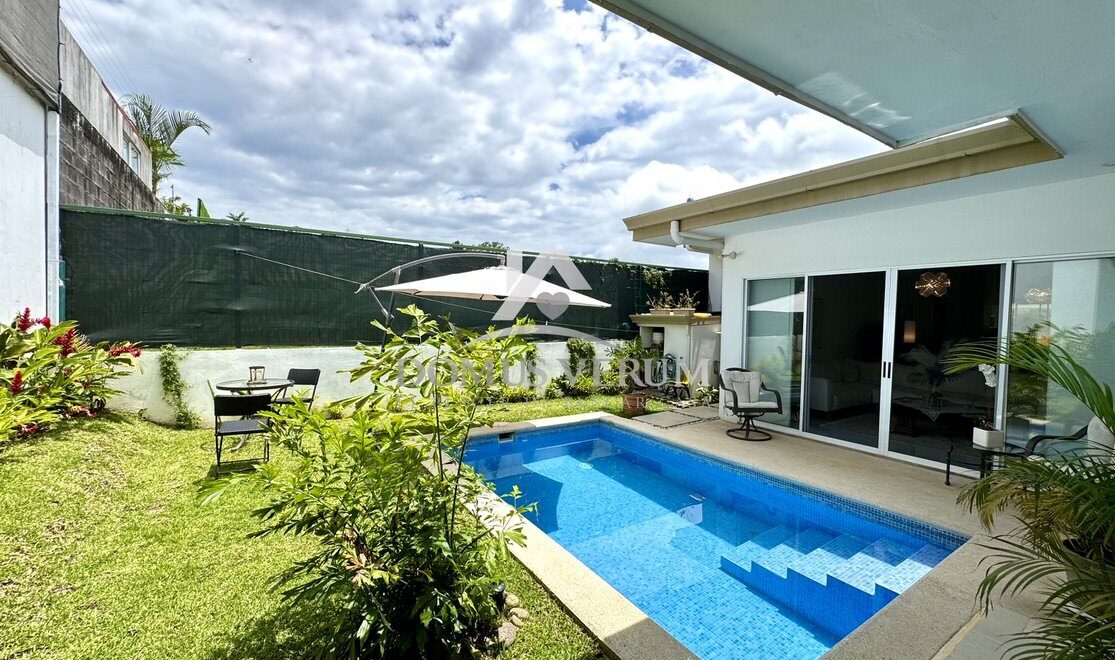 casa de un nivel venta guachipelin