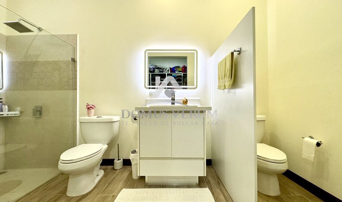 casa de un piso venta guachipelin