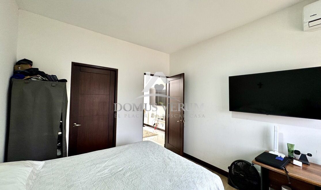 casa de un piso venta guachipelin