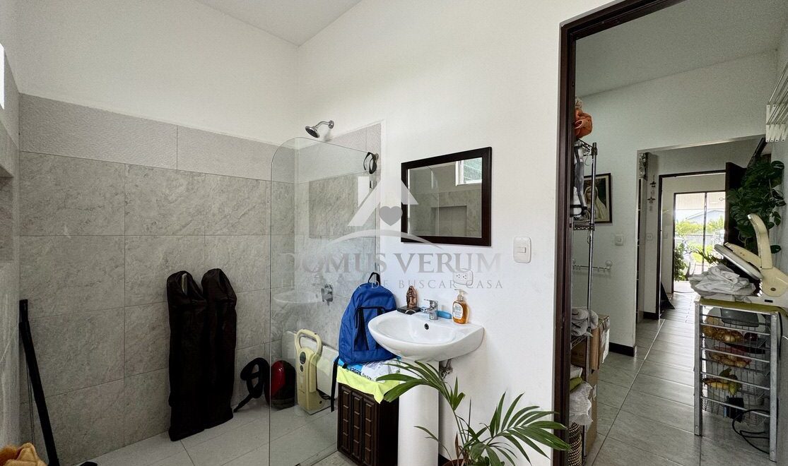 casa de 1 piso venta guachipelin