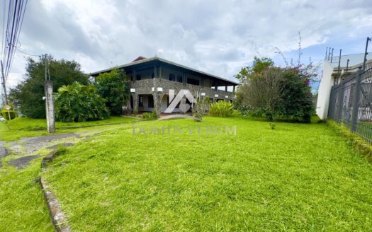 Propiedad en Barva residencial y comercial con amplia casa y area verde