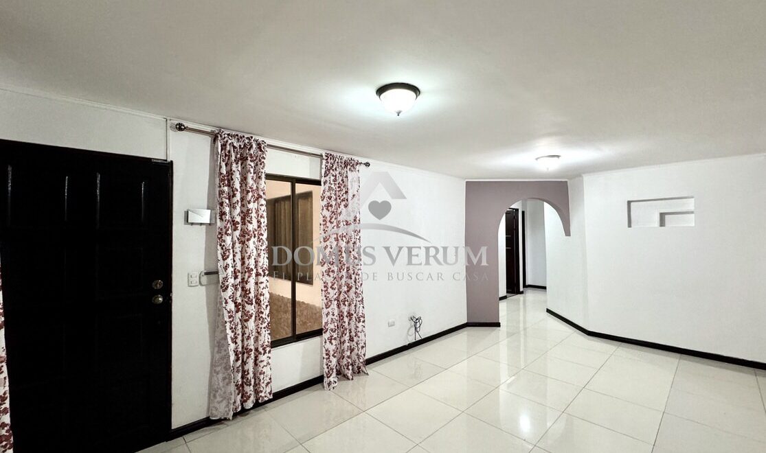 Casas en Venta Heredia