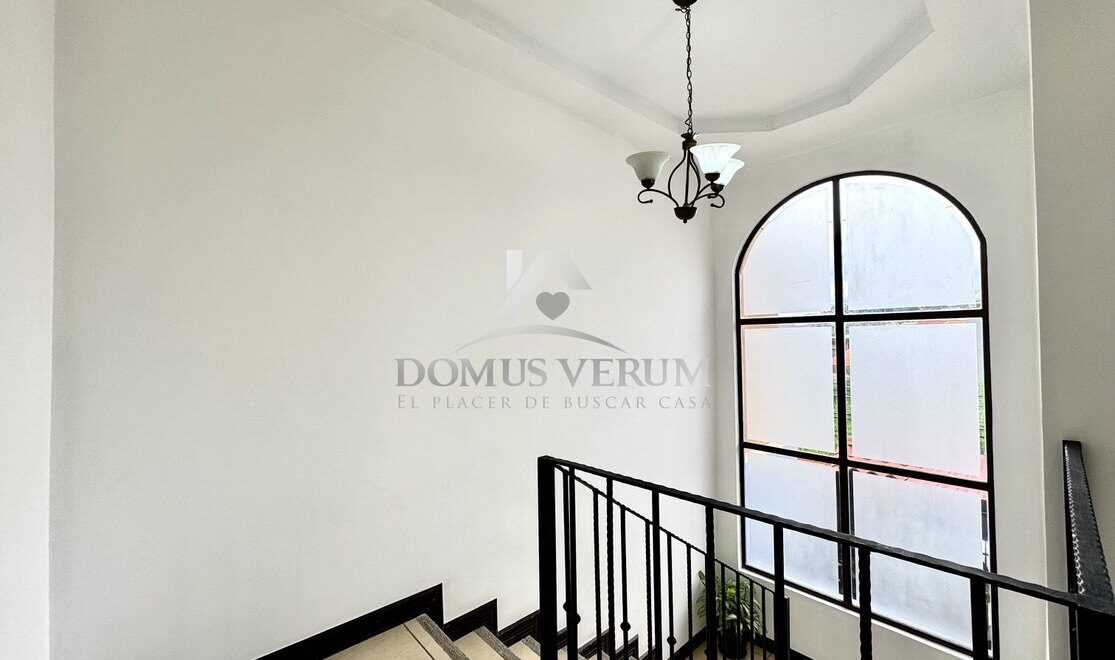 Casas en venta San Pablo de Heredia Residencial Los Crotos