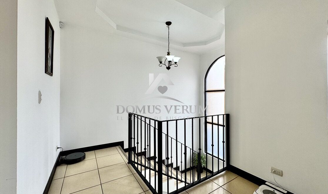 Casas en venta San Pablo de Heredia Residencial Los Crotos