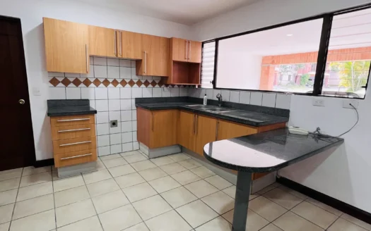 Casa en Alquiler Trejos Montealegre