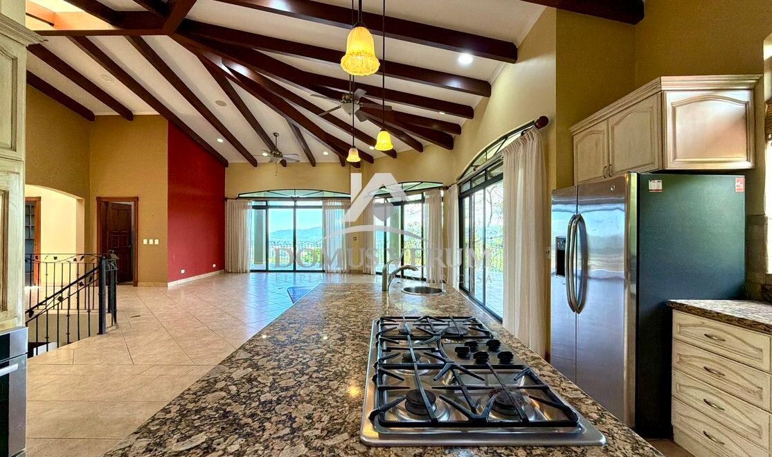 Casas en alquiler en Condominio Cerro Colón