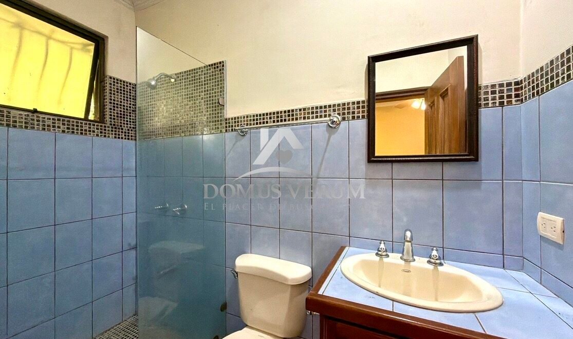 Condominio En Ciudad Colon Alquiler