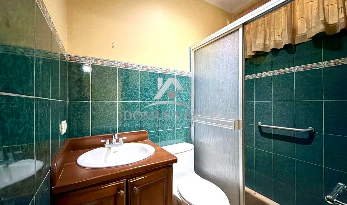 Condominio En Ciudad Colon Alquiler