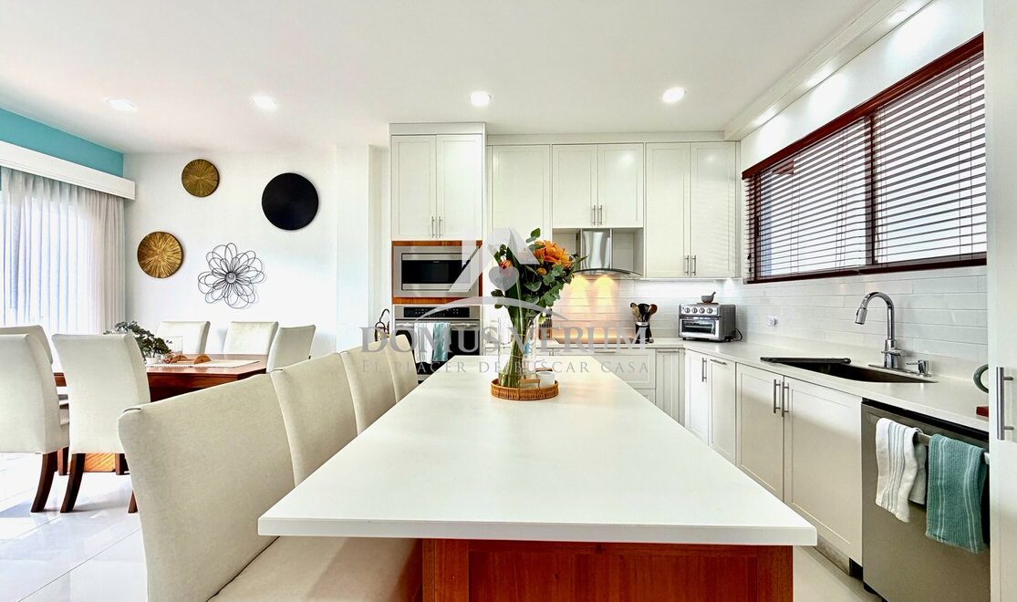 Cocina Condominio en venta San Joaquín de Flores