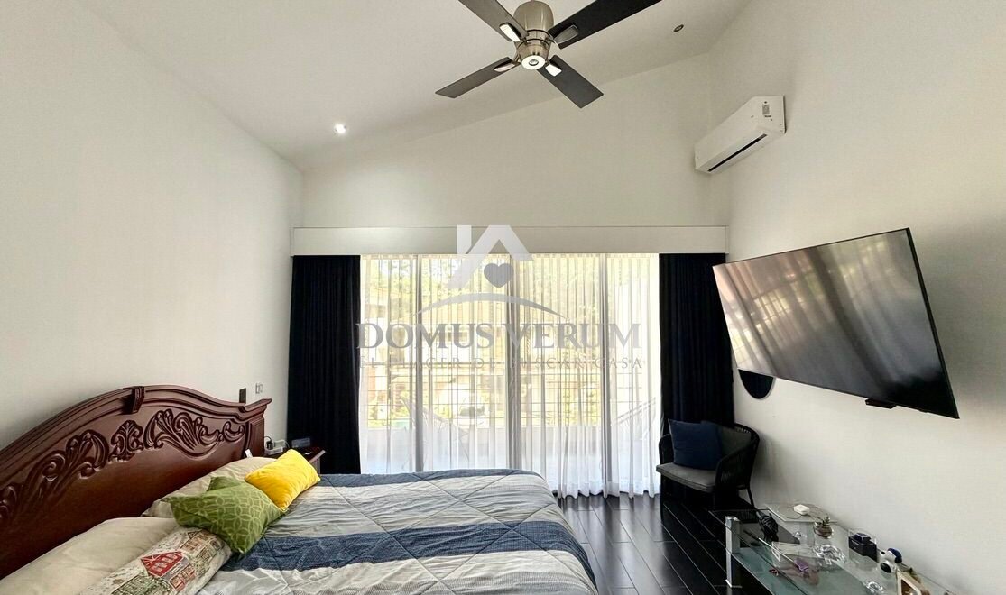 Habitacion Principal casa contemporánea en venta, Condominio Francosta, Heredia