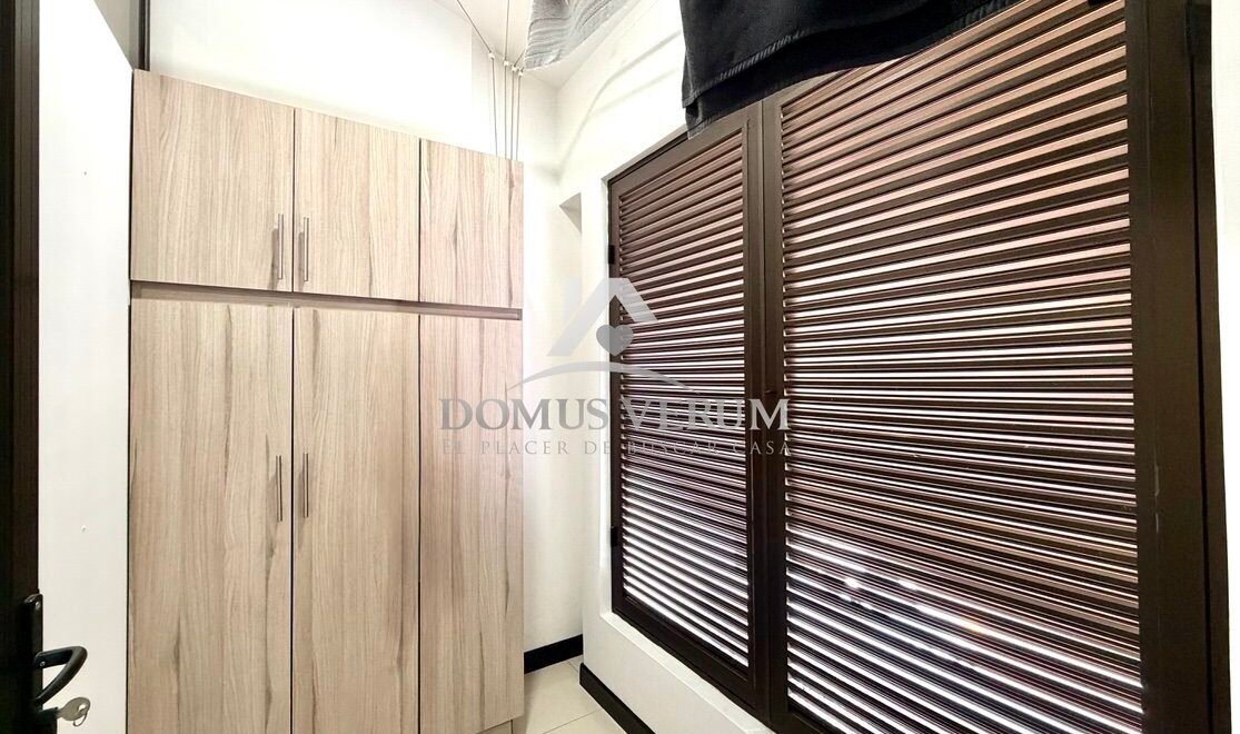 Area de lavado casa contemporánea en venta, Condominio Francosta, Heredia