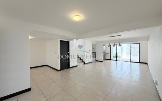 Casa en alquiler en Condominio Avenir en Santo Domingo Heredia
