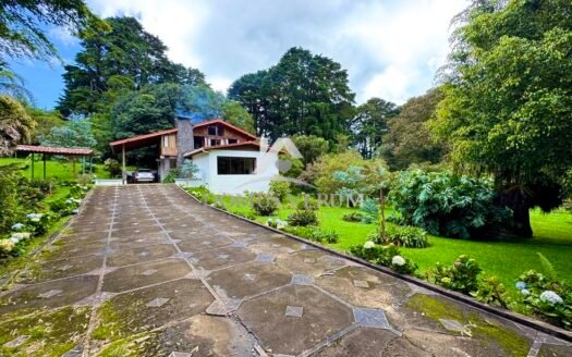 Casa Amueblada en Alquiler en El Tirol San Rafael de Heredia 