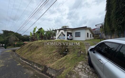 Casa en alquiler en San Isidro de Heredia